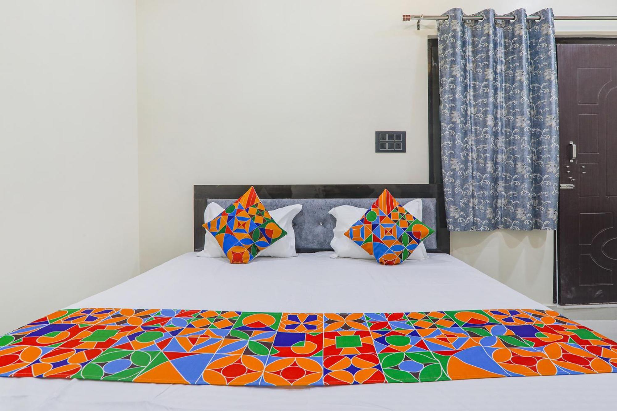 Fabexpress Awadh Inn - 400M From Shri Ram Janam Bhumi Ayodhya Dış mekan fotoğraf