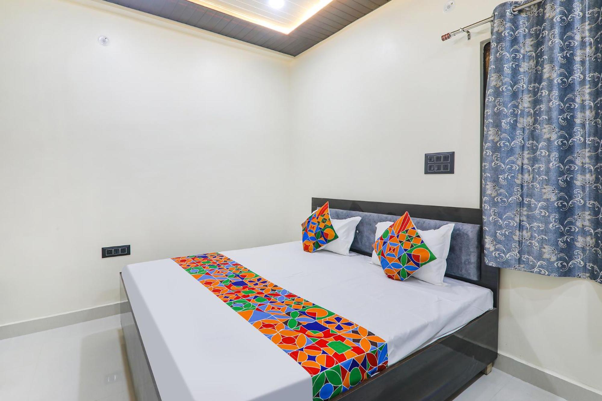 Fabexpress Awadh Inn - 400M From Shri Ram Janam Bhumi Ayodhya Dış mekan fotoğraf