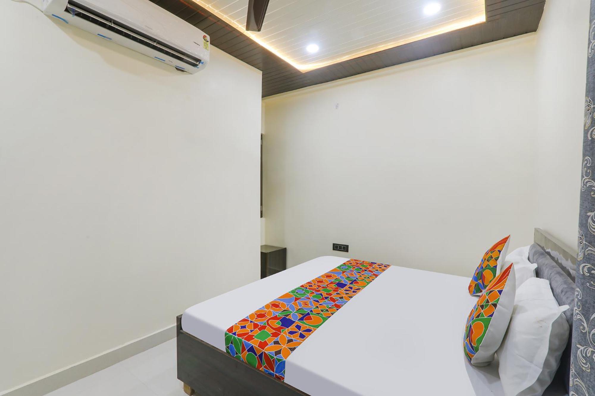 Fabexpress Awadh Inn - 400M From Shri Ram Janam Bhumi Ayodhya Dış mekan fotoğraf